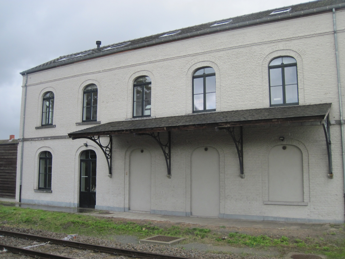 Stijlvol, gemeubeld appartement. Geen vaste kosten ! 