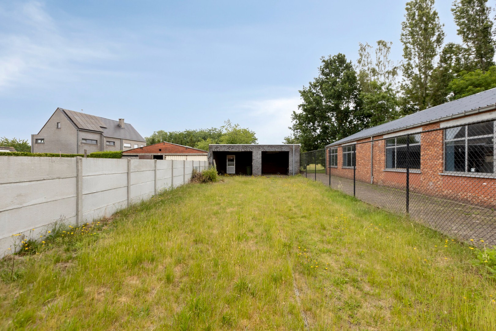 Unieke woning met 3 slpk. op een ruim perceel in Geel-centrum 