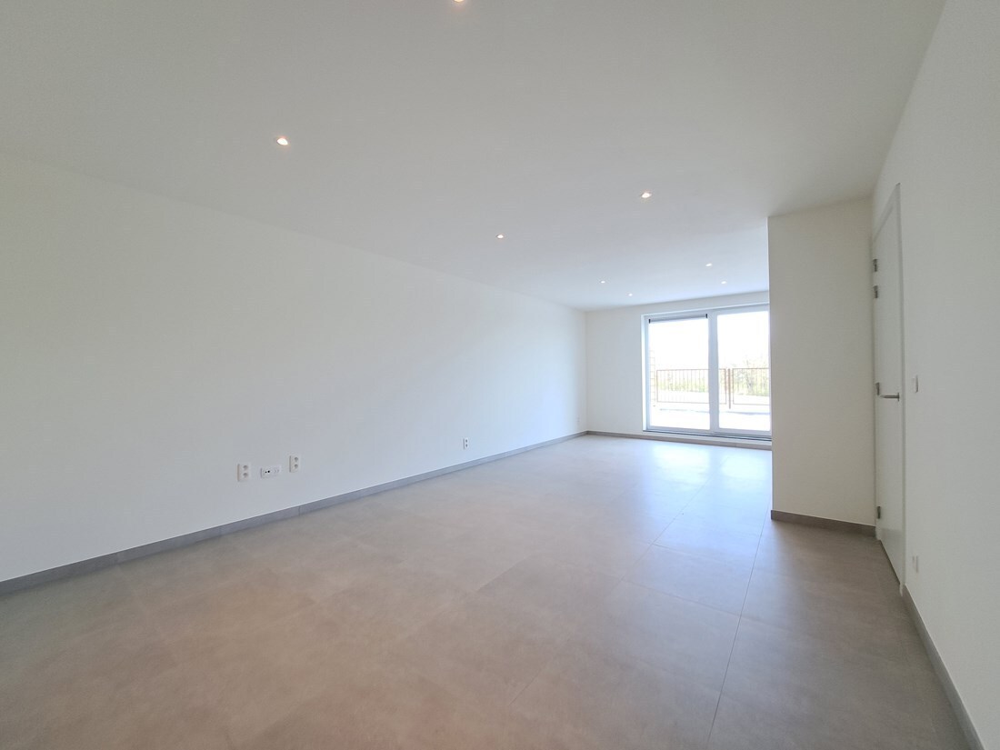 Modern ruim energiezuinig duplex appartement te Dilsen-Stokkem 