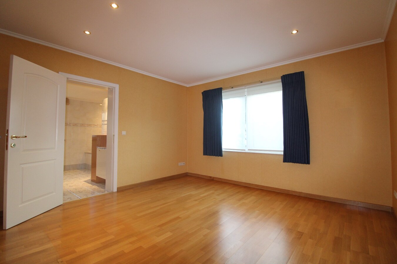 Zeer goed onderhouden woning met 3 slaapkamers 