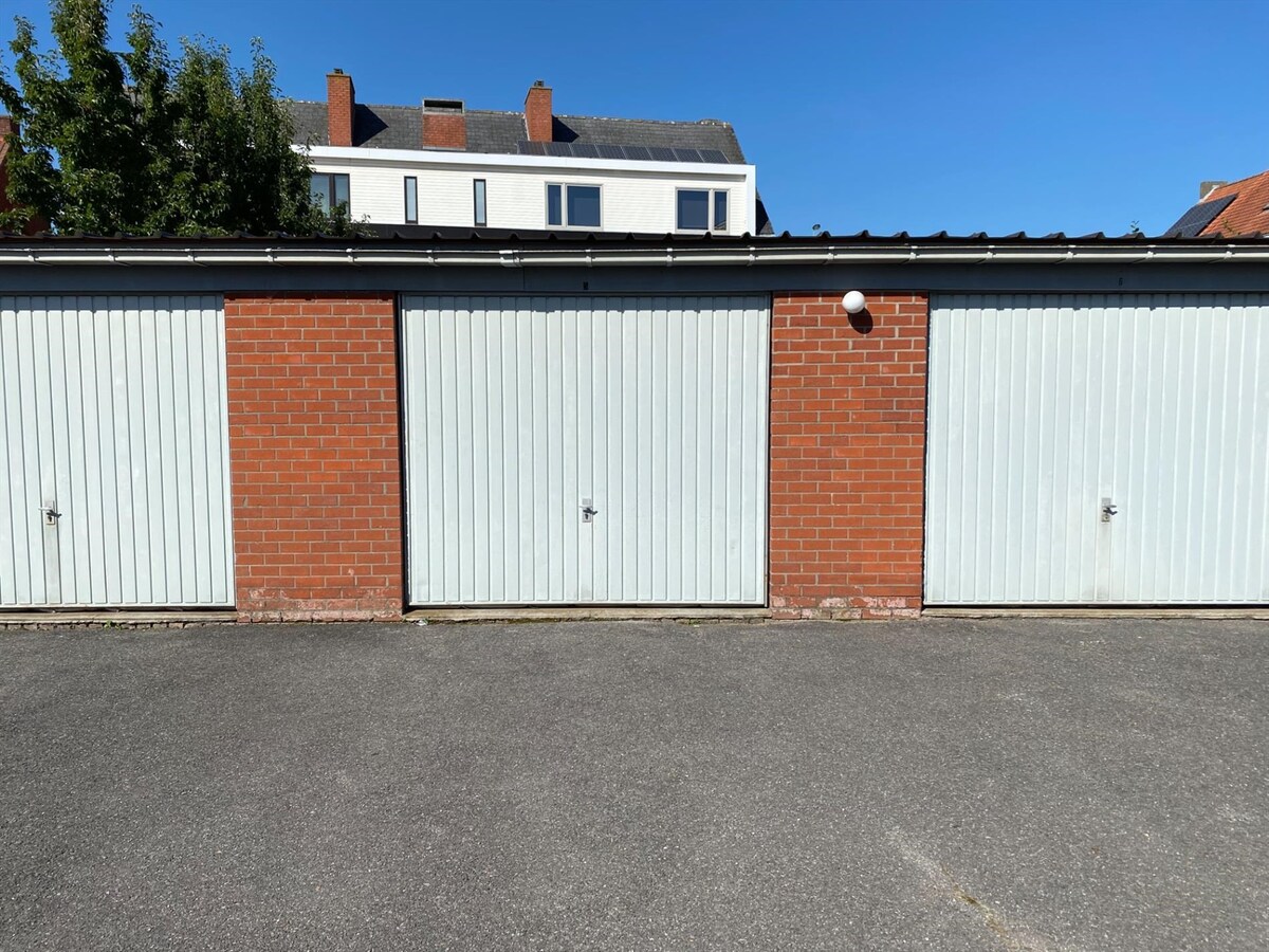 Verhuurd garage - Kortemark
