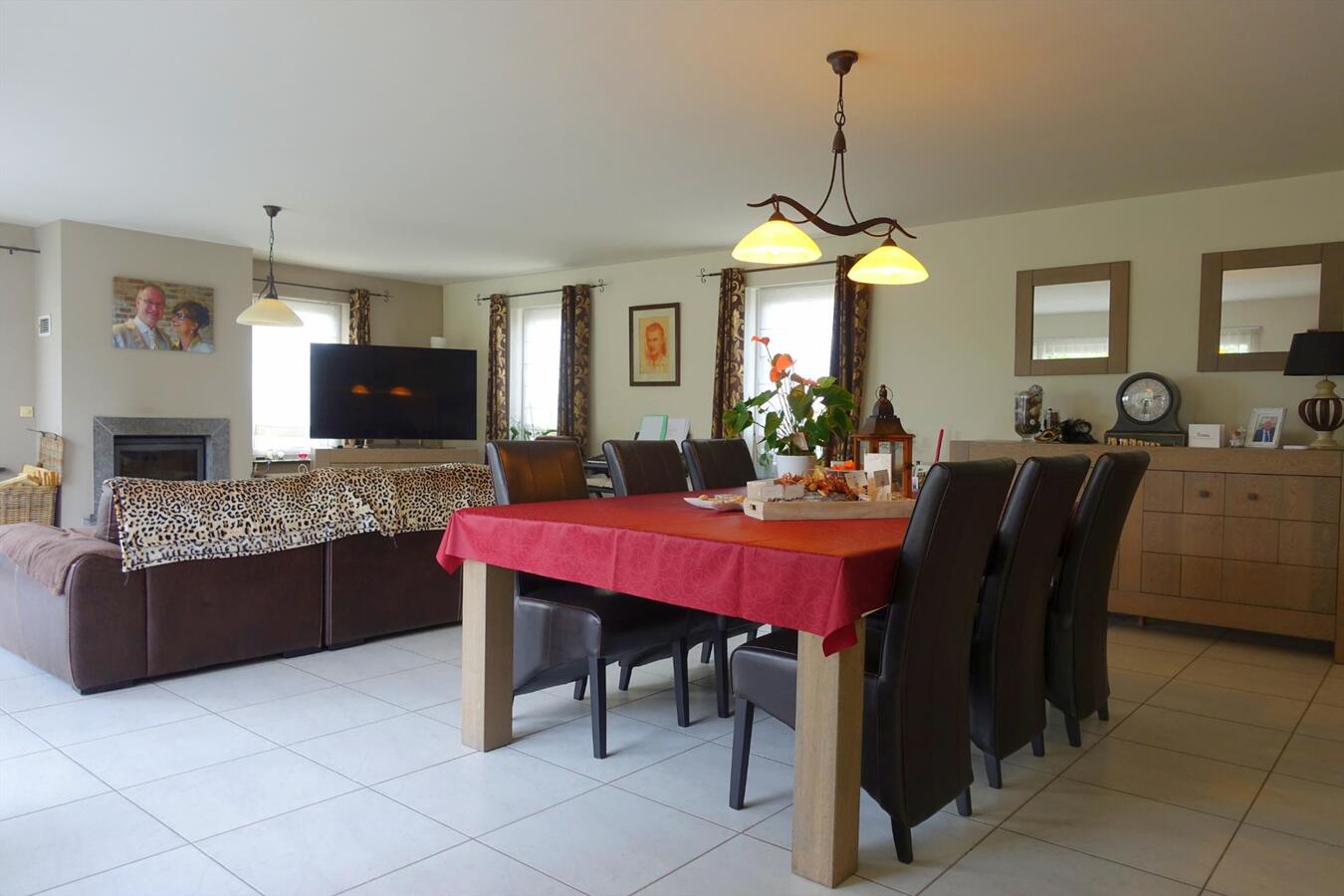 Instapklaar rustig gelegen landhuis met zicht op velden 