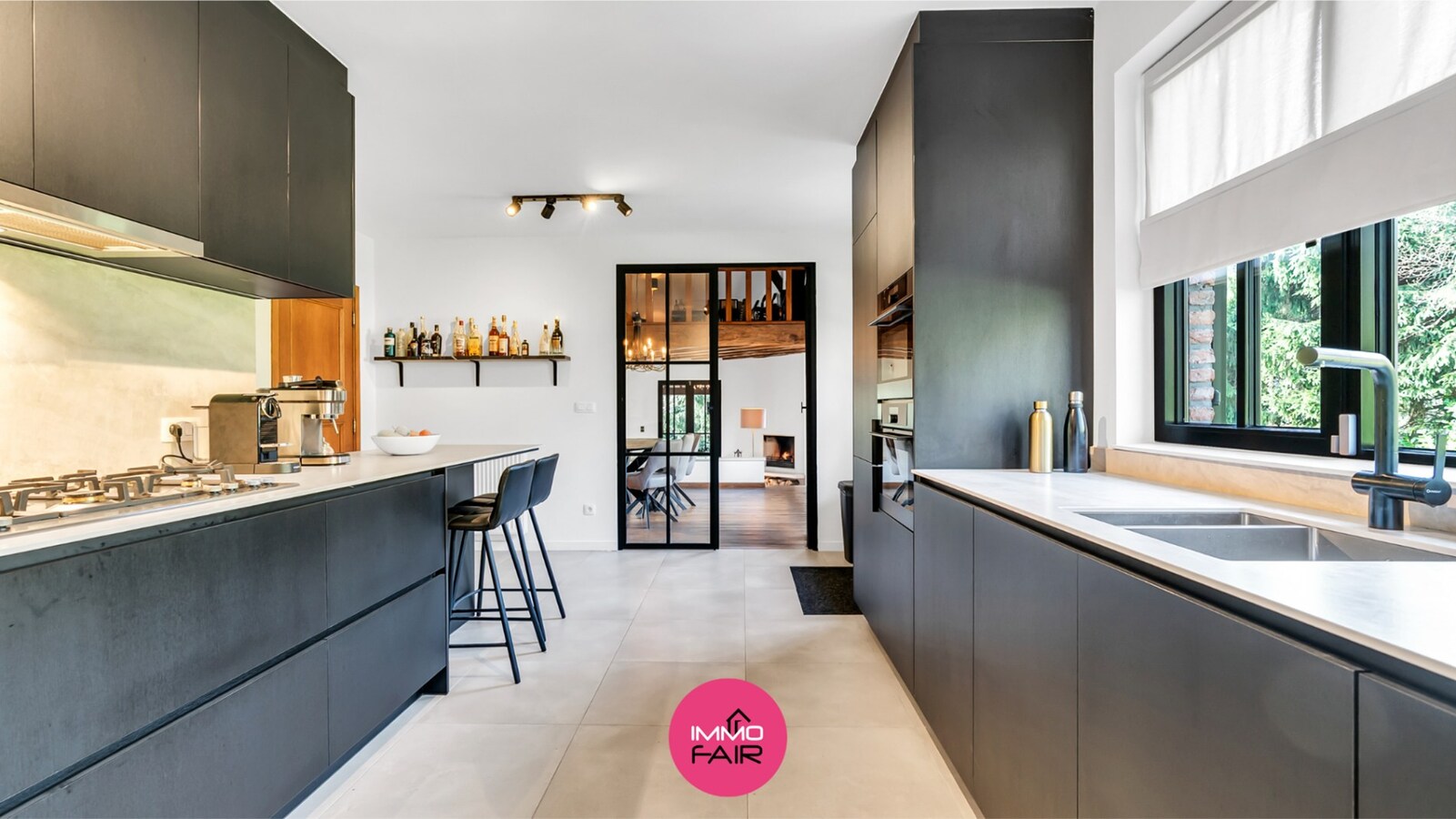 Exclusieve, karaktervolle villa met authentieke elementen in rustige, bosrijke omgeving 