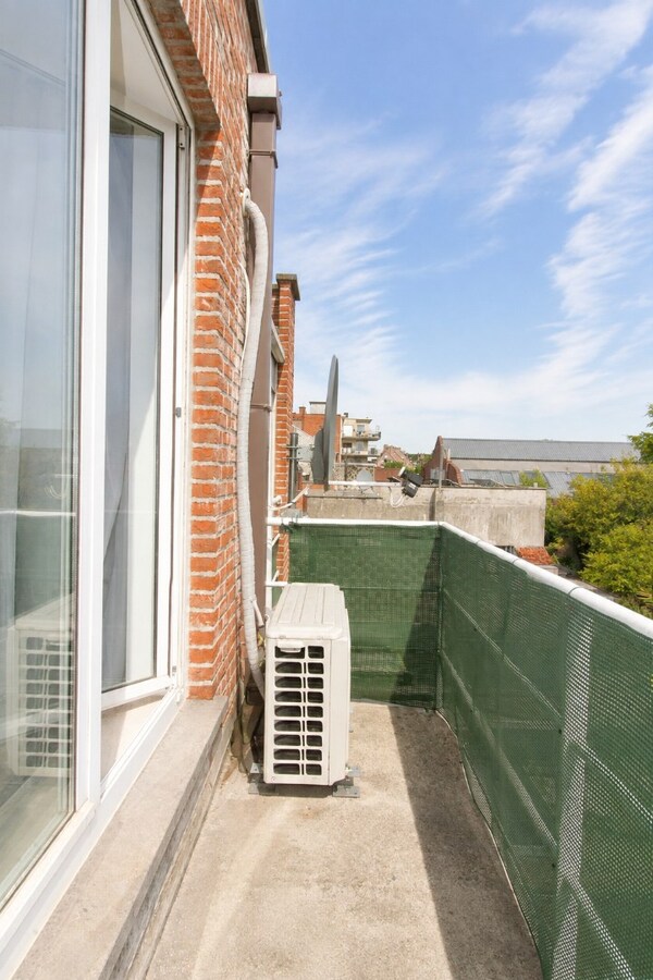 Te koop: Lichtrijk 2-slaapkamerappartement met dubbel terras en EPC-label B in hartje Sint-Niklaas! 