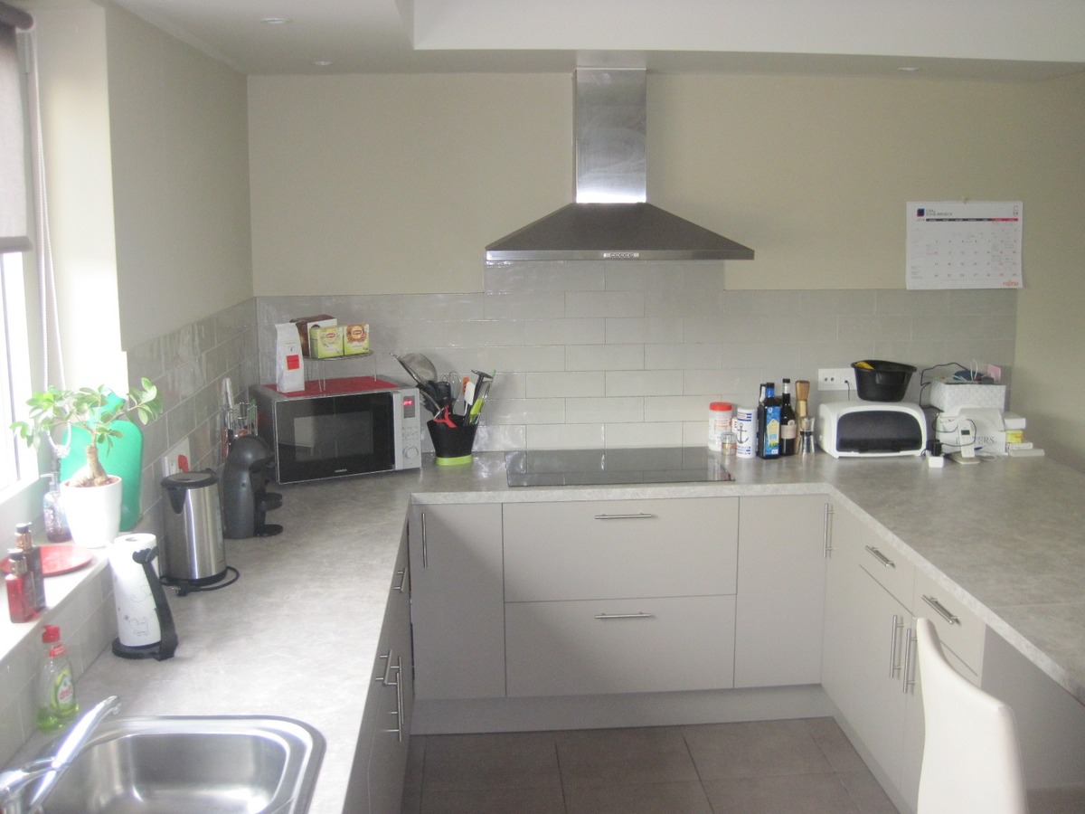 Recent, ruim appartement met een uniek terras !  GEEN VASTE KOSTEN ! 