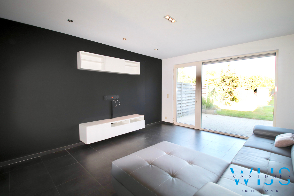 Instapklaar woonhuis met 2 slaapkamers &amp; tuin te SLEIDINGE ! 