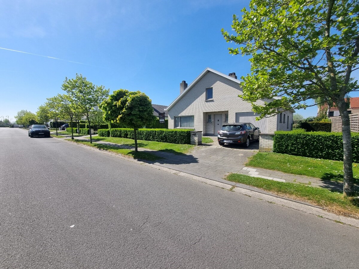 Villa met potentieel in een rustige residentiële wijk 