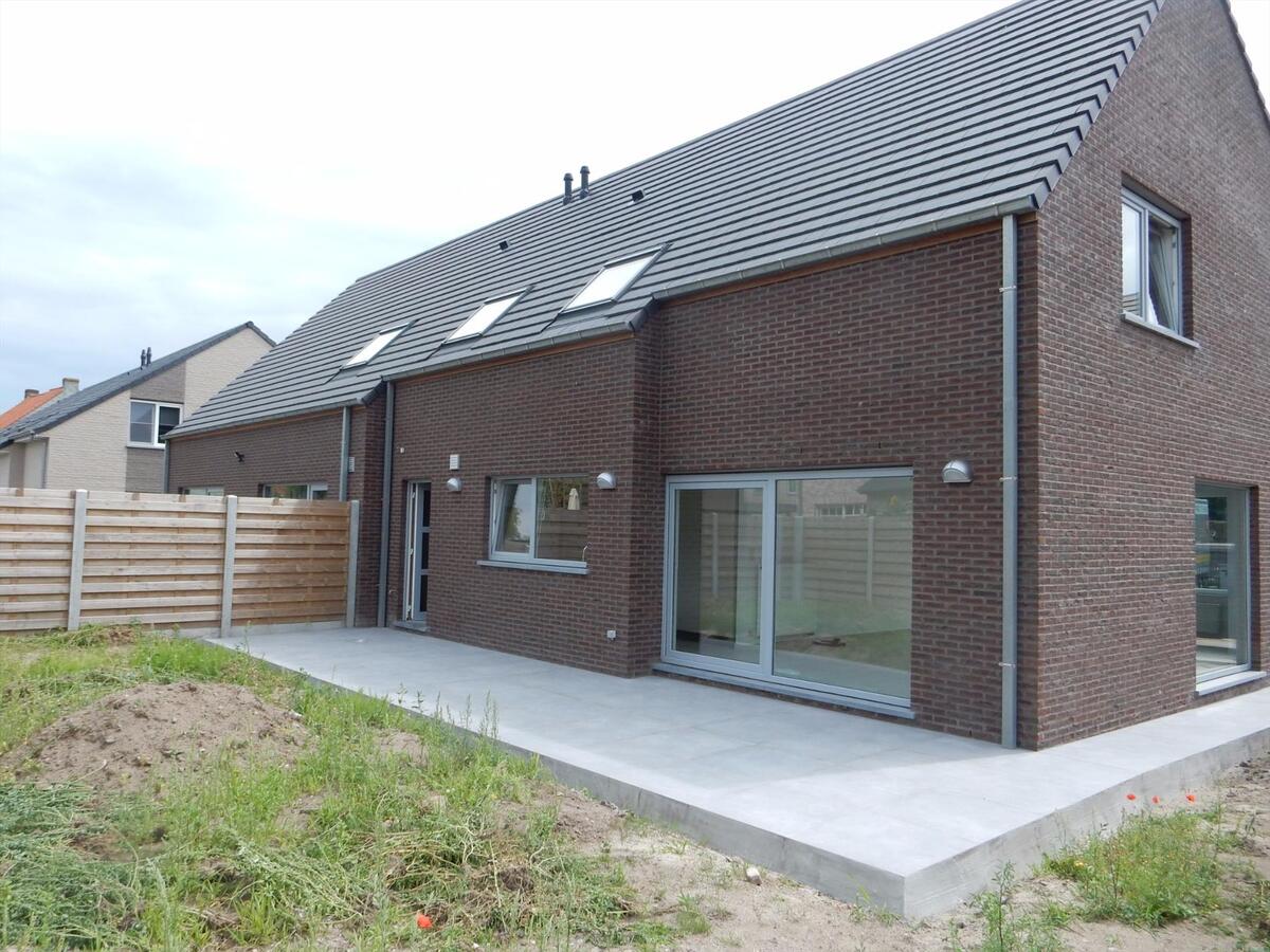 HOB nieuwbouwwoning te Oudenburg 