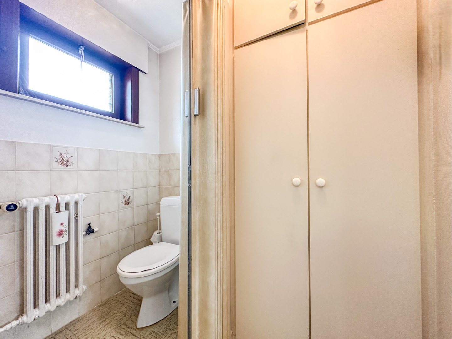 Ruime bel-étage woning met garage, diepe tuin en lift, Torhout 