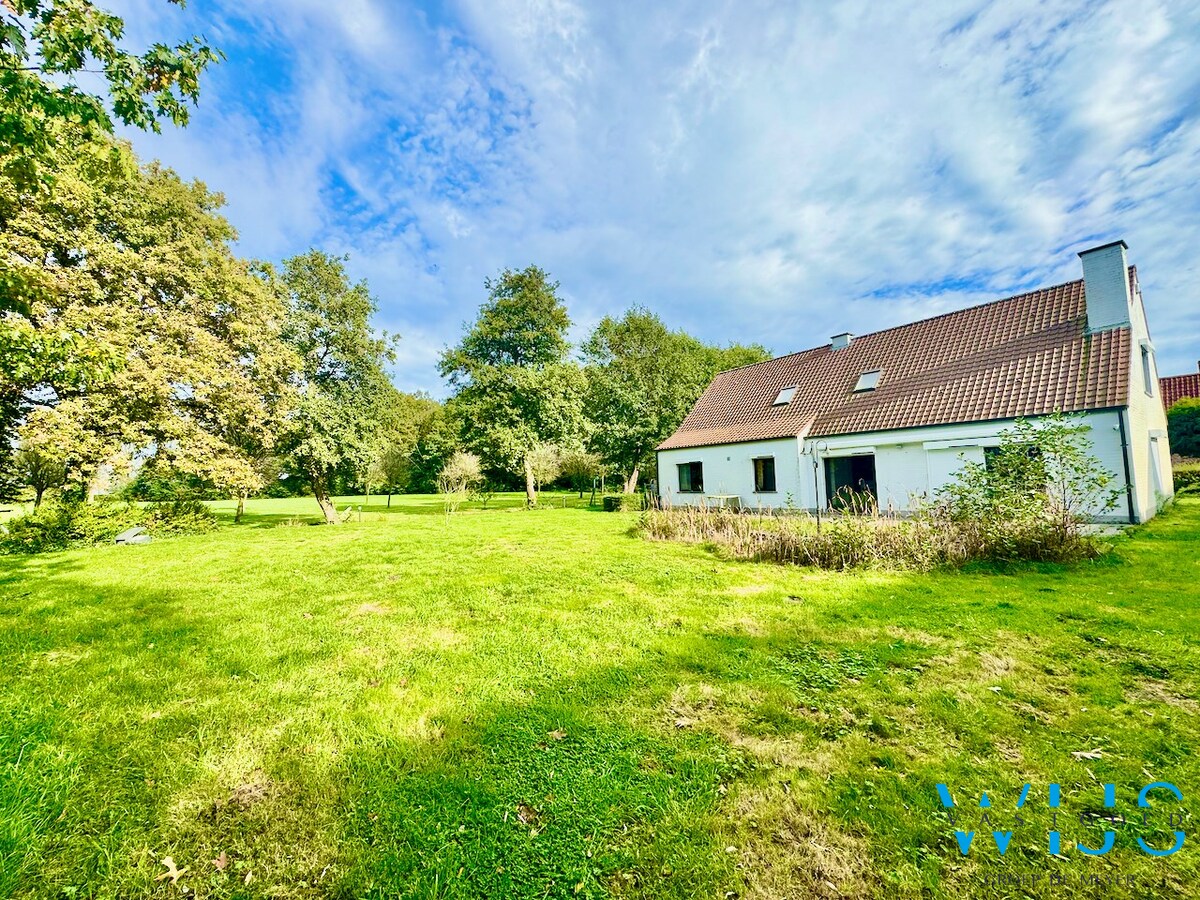 Tijdloze woning op 4.299 m² te Ertvelde 