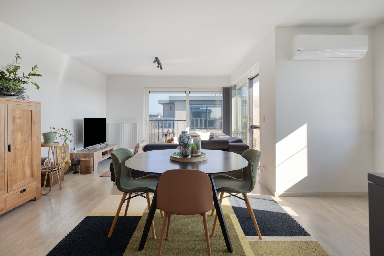 Prachtig appartement met zonnig terras en garage te Duffel 