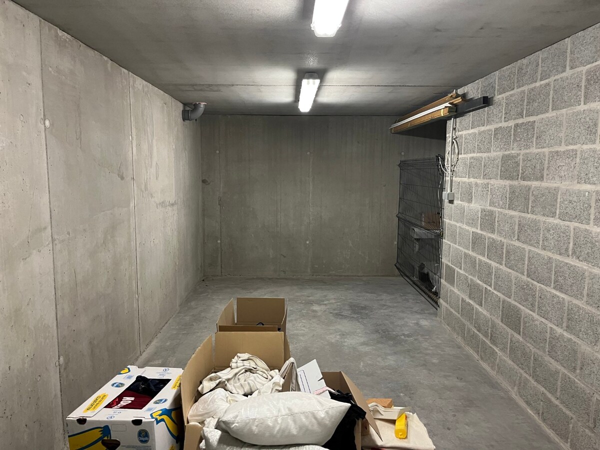 Luxueus én ruim gelijkvloers appartement in rustige omgeving. 