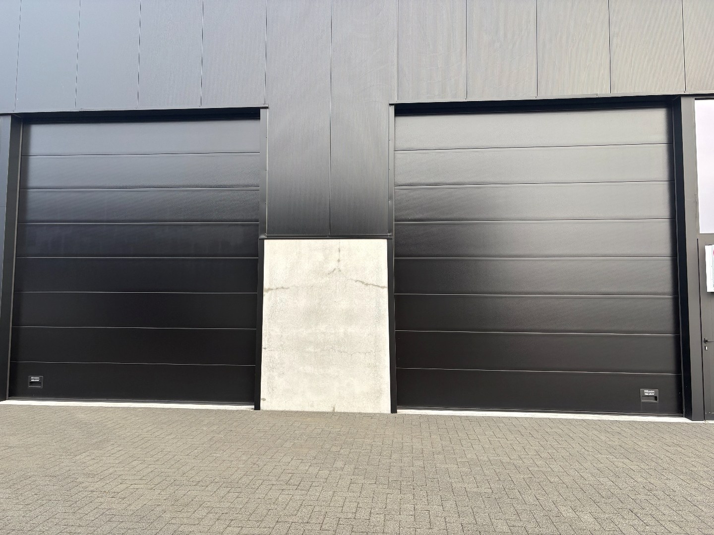 Nieuwbouw KMO-unit te huur van ca. 180 m² in project Saturnus 