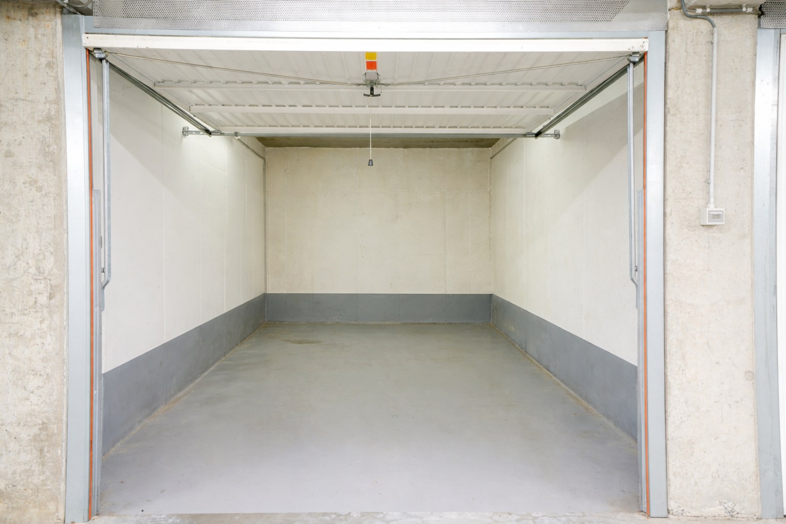 Instapklaar 2-slaapkamerappartement (89m² + 8m² terras) nabij de haven van Nieuwpoort. 