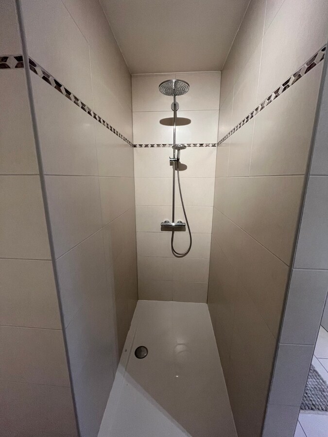 Bijzonder ruim 2-slpk-luxeappartement in centrum De Pinte 