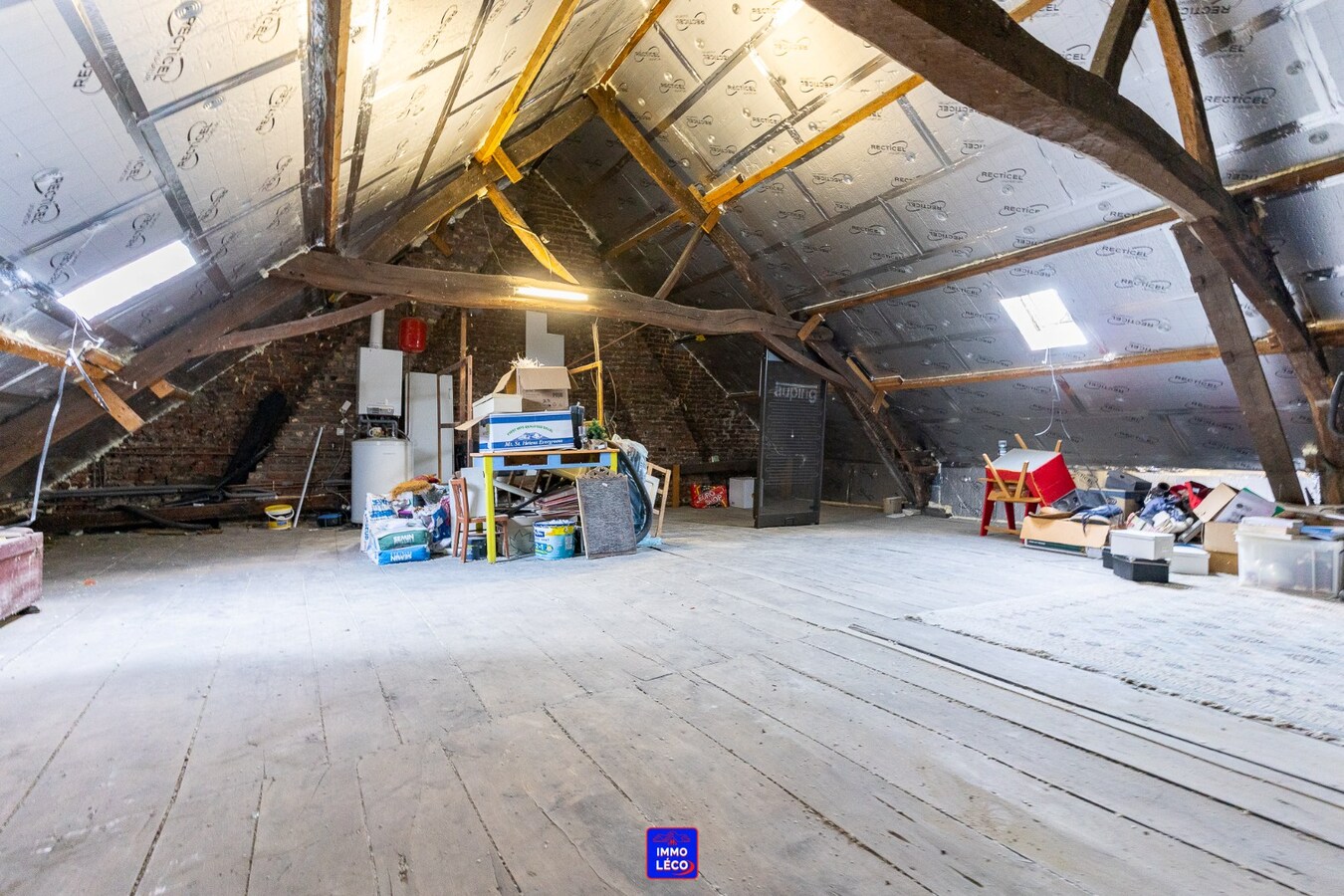 Maison de caractère avec jardin et garage, en plein centre-ville ! 