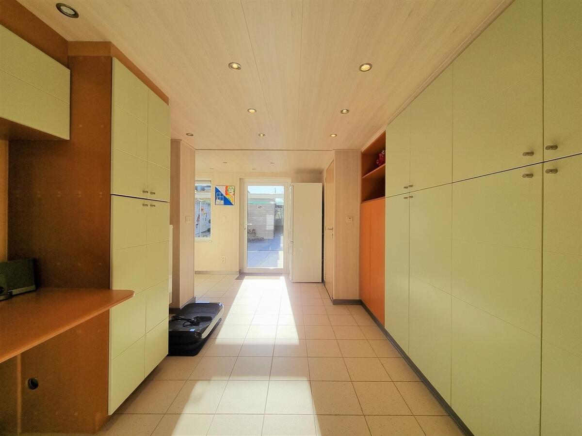 Goed gelegen, knappe bel-étagewoning met zongerichte tuin - Heist 