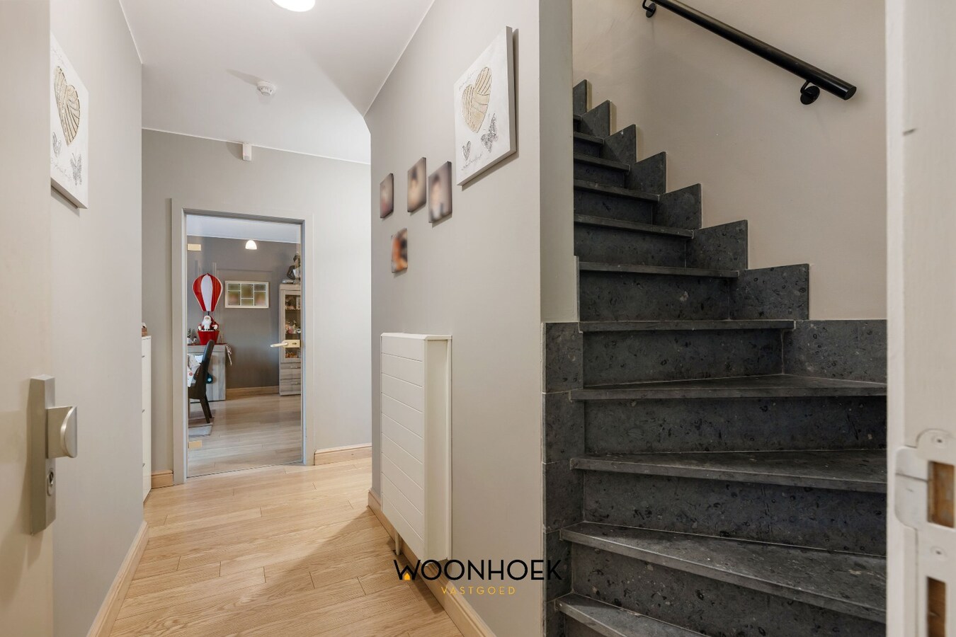 Zeer ruim &amp; zonnig duplexappartement vlakbij centrum en station 