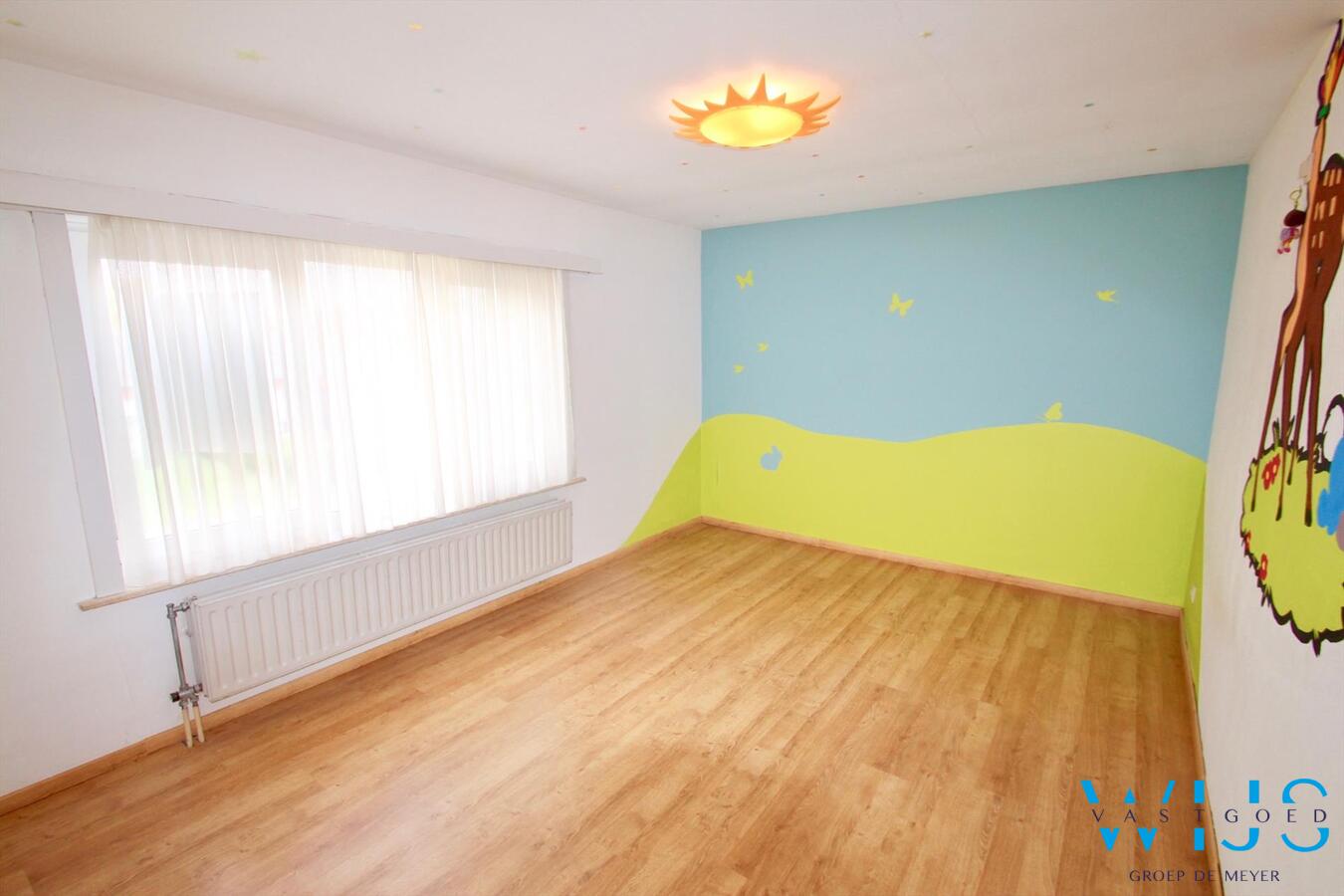 Gezellig woonhuis op een zeer rustige locatie te Lembeke ! 