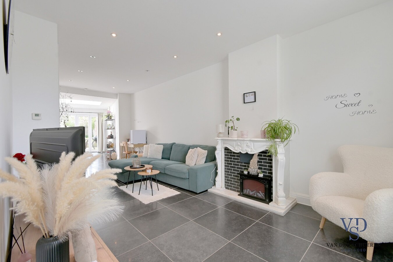 Comfortabele woning met tuin op topligging in Gavere. 