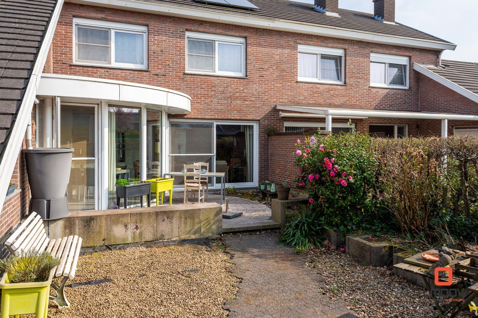 Instapklare, lichtrijke en ruime gezinswoning met 4 slaapkamers en grote tuin! 