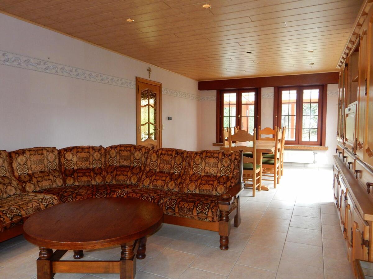 Charmante fermette met 2 garages 