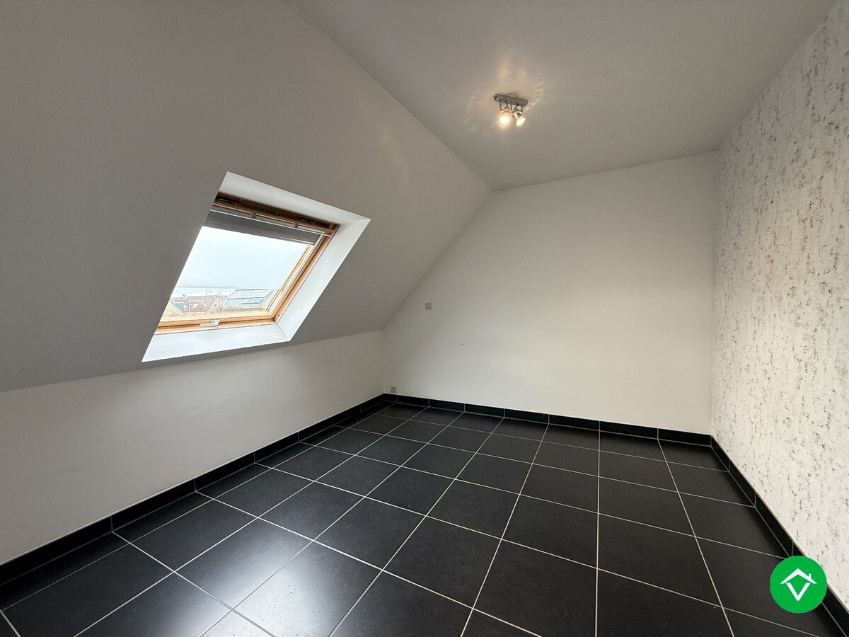 Duplexappartement met twee slaapkamers, zonneterras en parking te Moorslede 