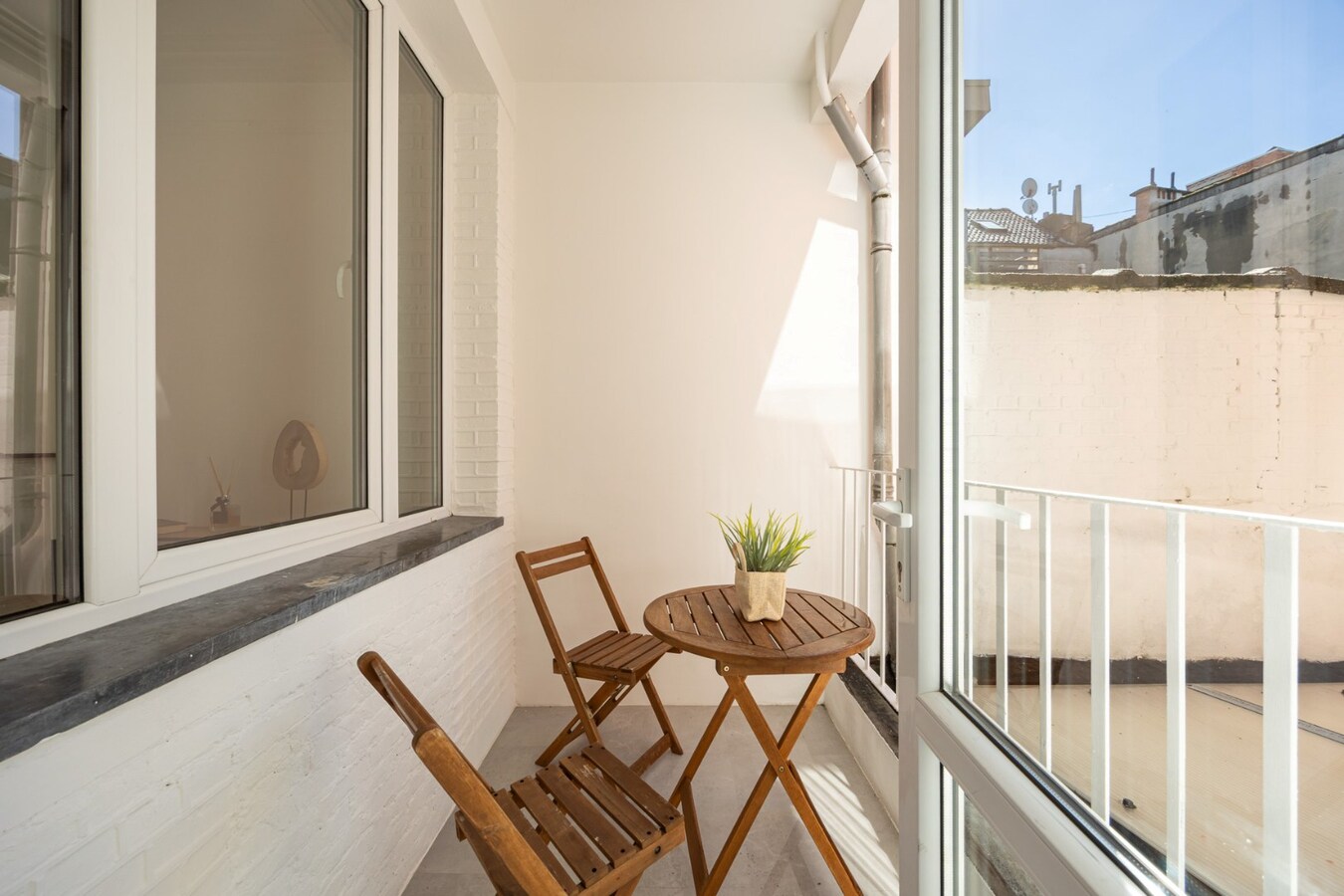 Gerenoveerd 1-slpk appt. met terras te Antwerpen! 