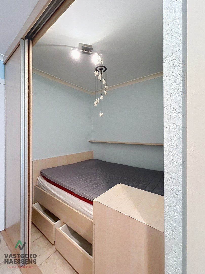 Studio prête à emménager avec vue latérale sur la mer 