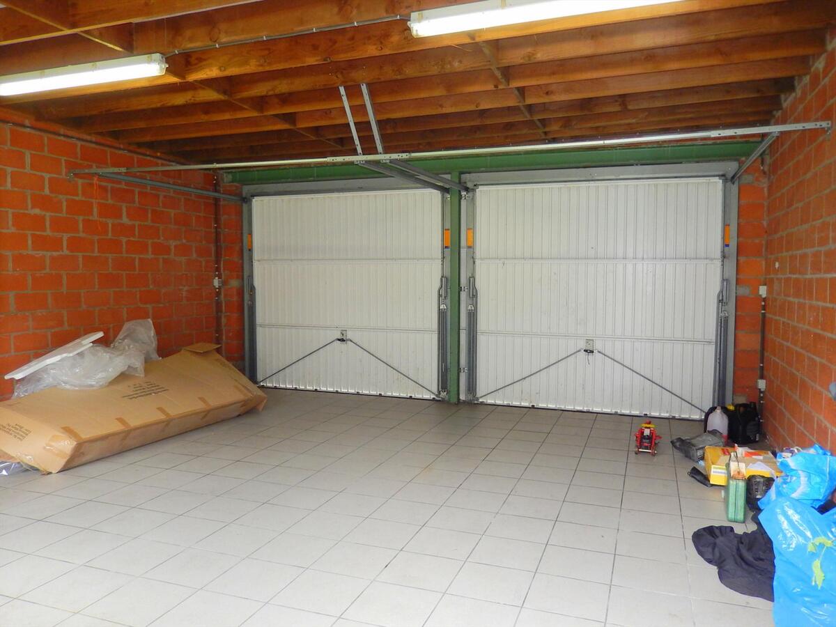 Gezellige rijwoning met dubbele garage 