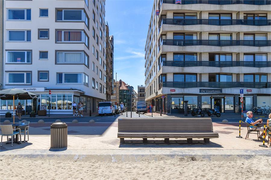 Appartement met zeezicht in sublieme staat. 