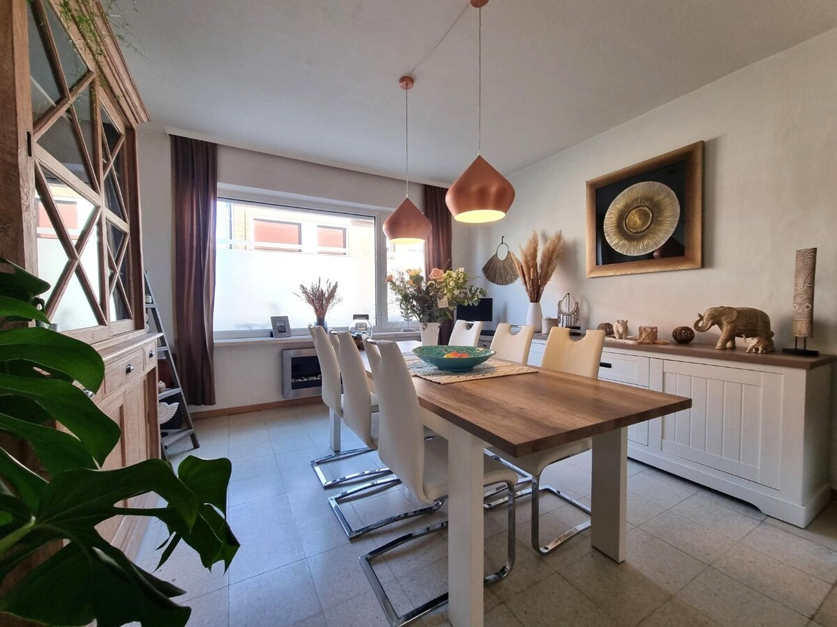 Toffe, ruime en lichtrijke gezinswoning met knappe zuidgerichte tuin - Heist 