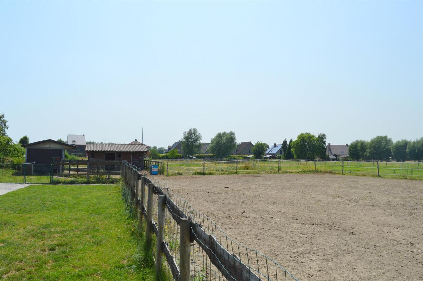 Gerenoveerde woning op ca. 6500m² te Buggenhout 