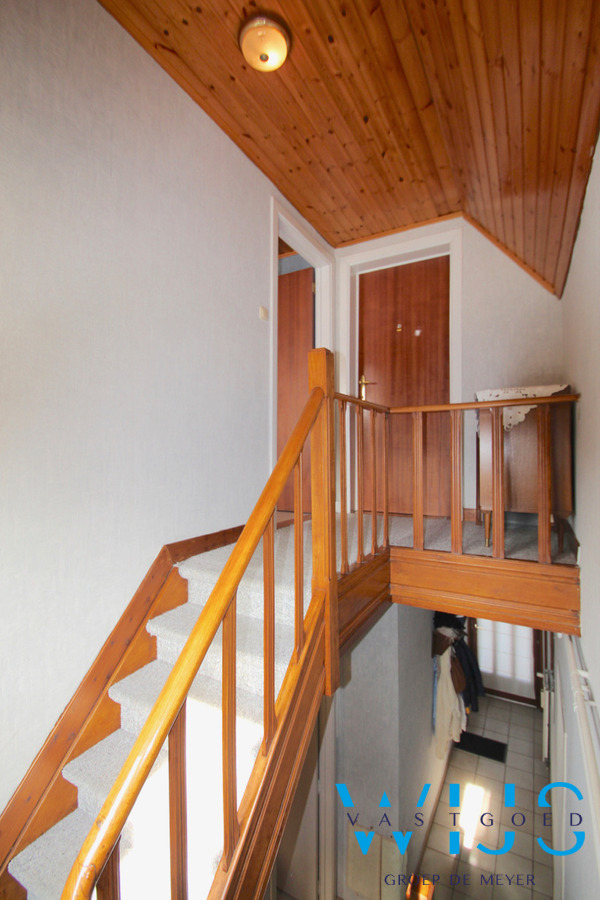 Gezellig woonhuis met mooie veranda en groene tuin ! 