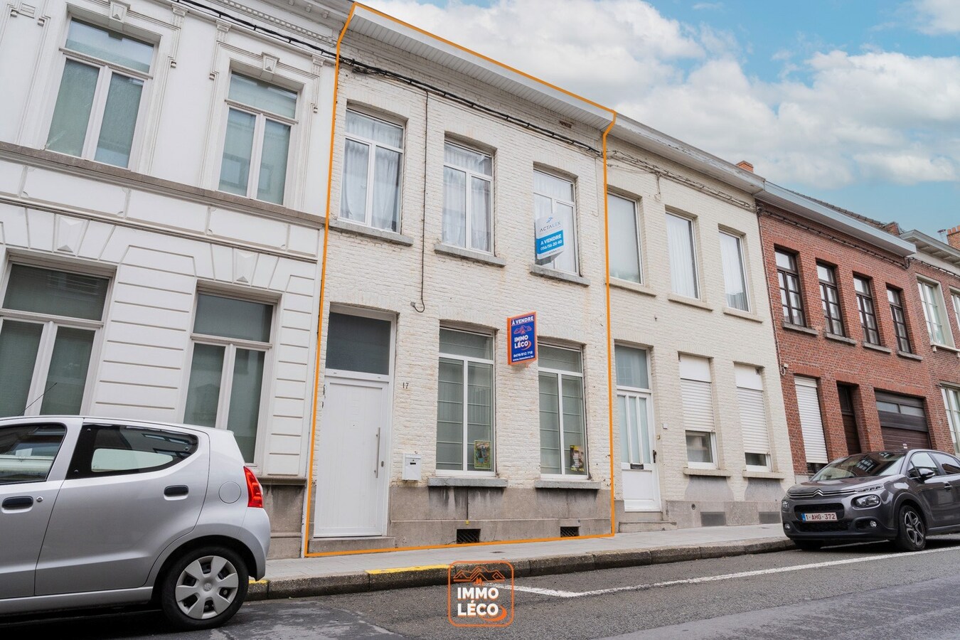 Grande maison de Ville en plein centre avec 4 chambres et jardin. 