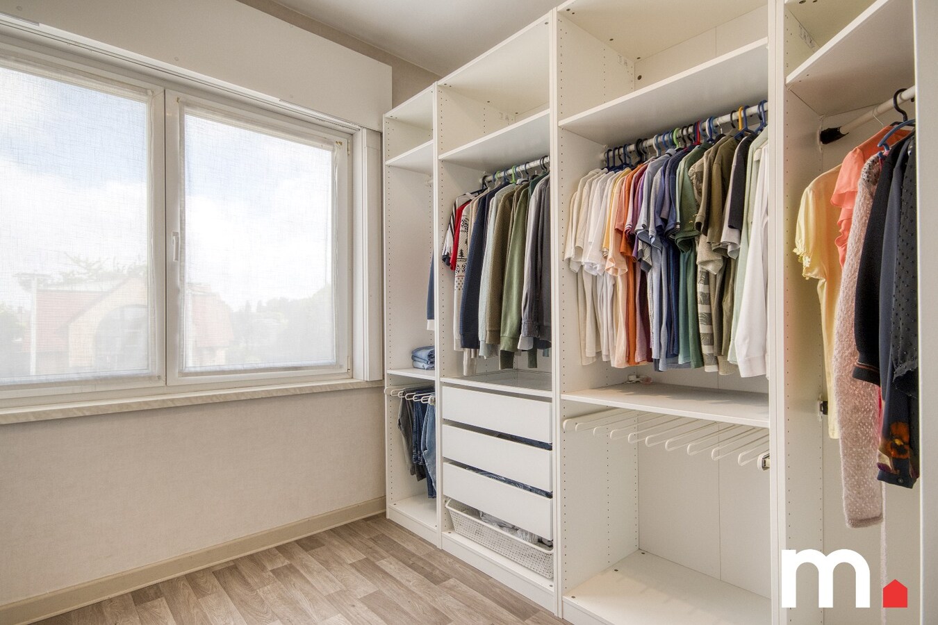 Woning te Heule met 5 slaapkamers op toplocatie! 