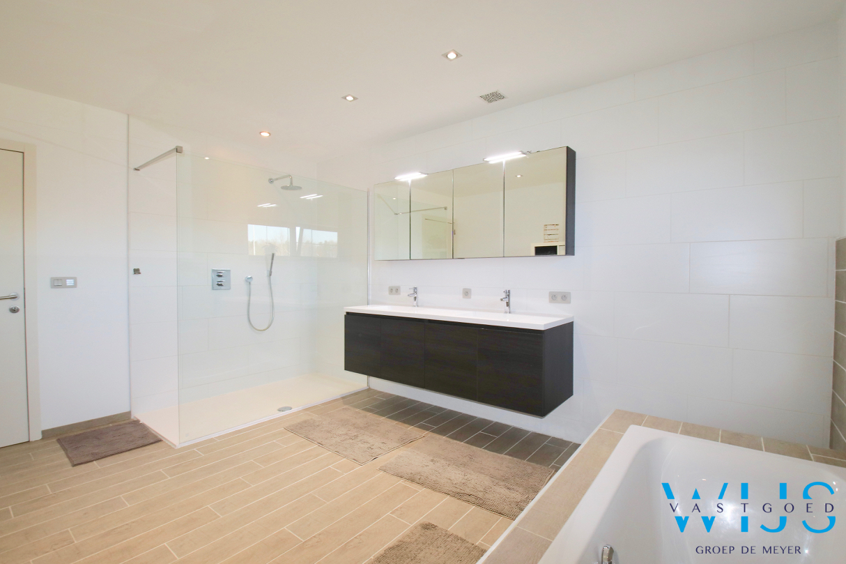 Prachtige ruime nieuwbouwwoning te Zelzate ! 