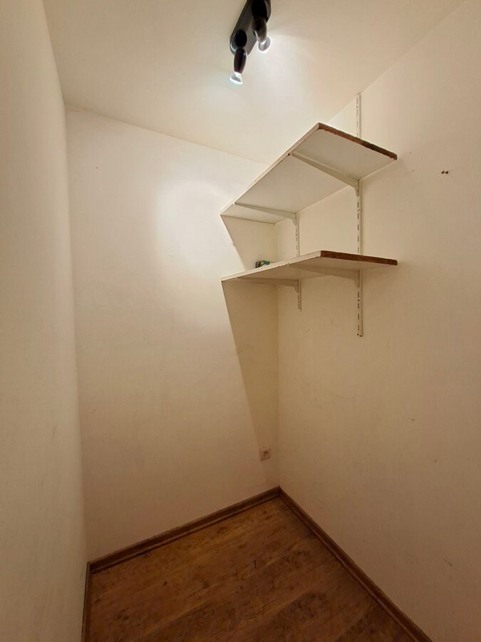 Ruim 3 slaapkamer duplex appartement te Lanaken 