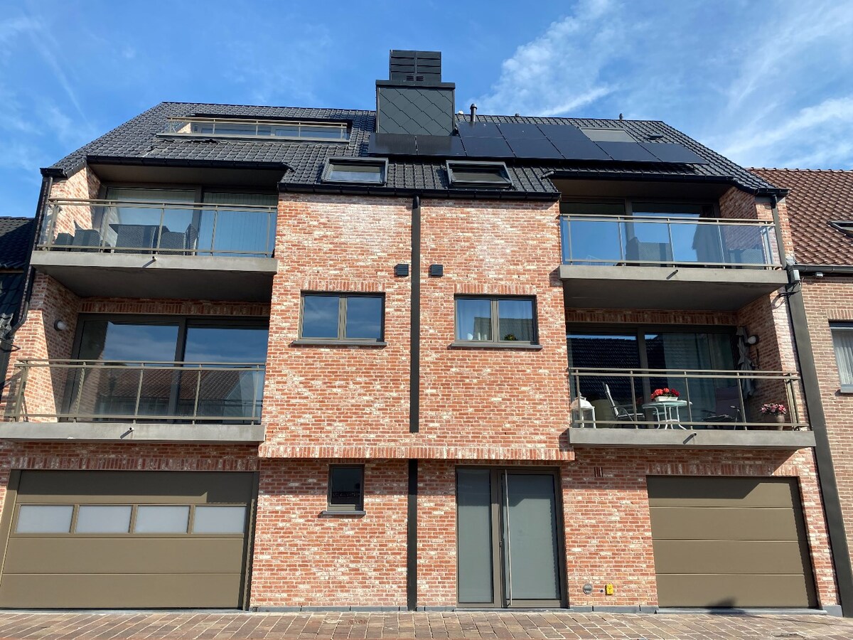 Nieuwbouw appartement met garage in centrum Houthulst 