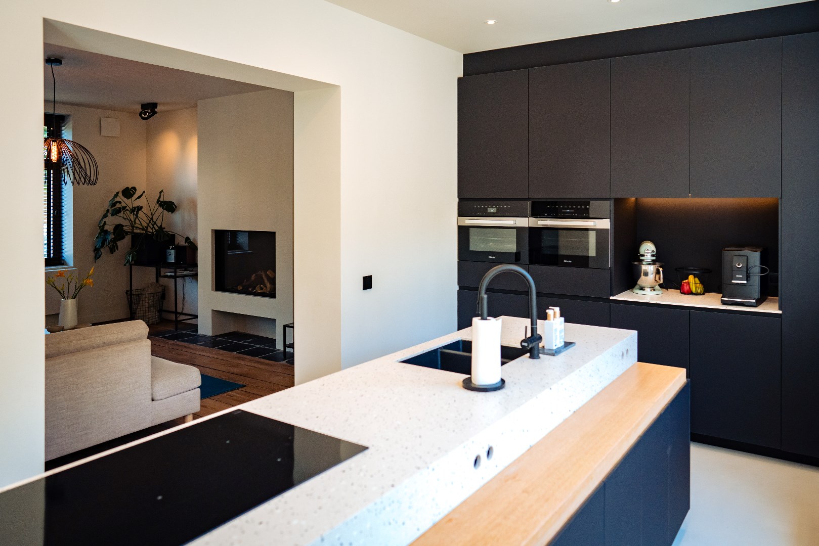 Stijlvolle gerenoveerde woning met tuin en boomgaard gelegen te Middelburg 