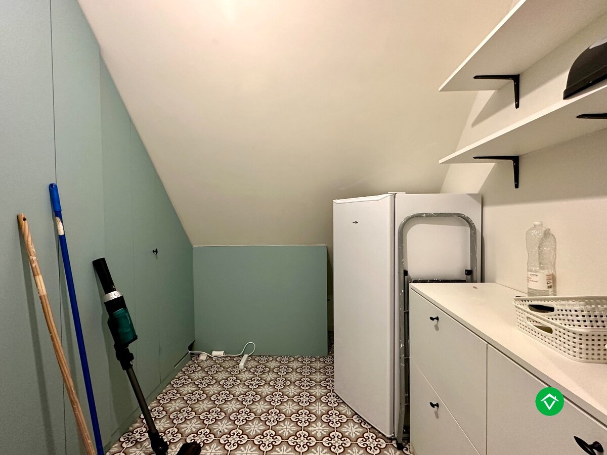Penthouse met drie slaapkamers en garage in het centrum Koekelare 