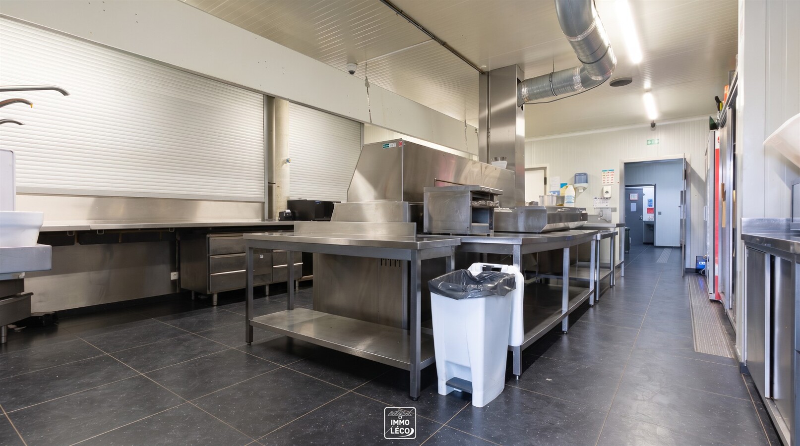Immeuble mixte : commerce "friterie" avec appartement "DUPLEX" à l'étage, idéal investisseurs ! 