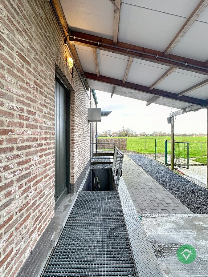 Combinatie wonen &amp; werken: horecazaak met woonst in Eernegem 