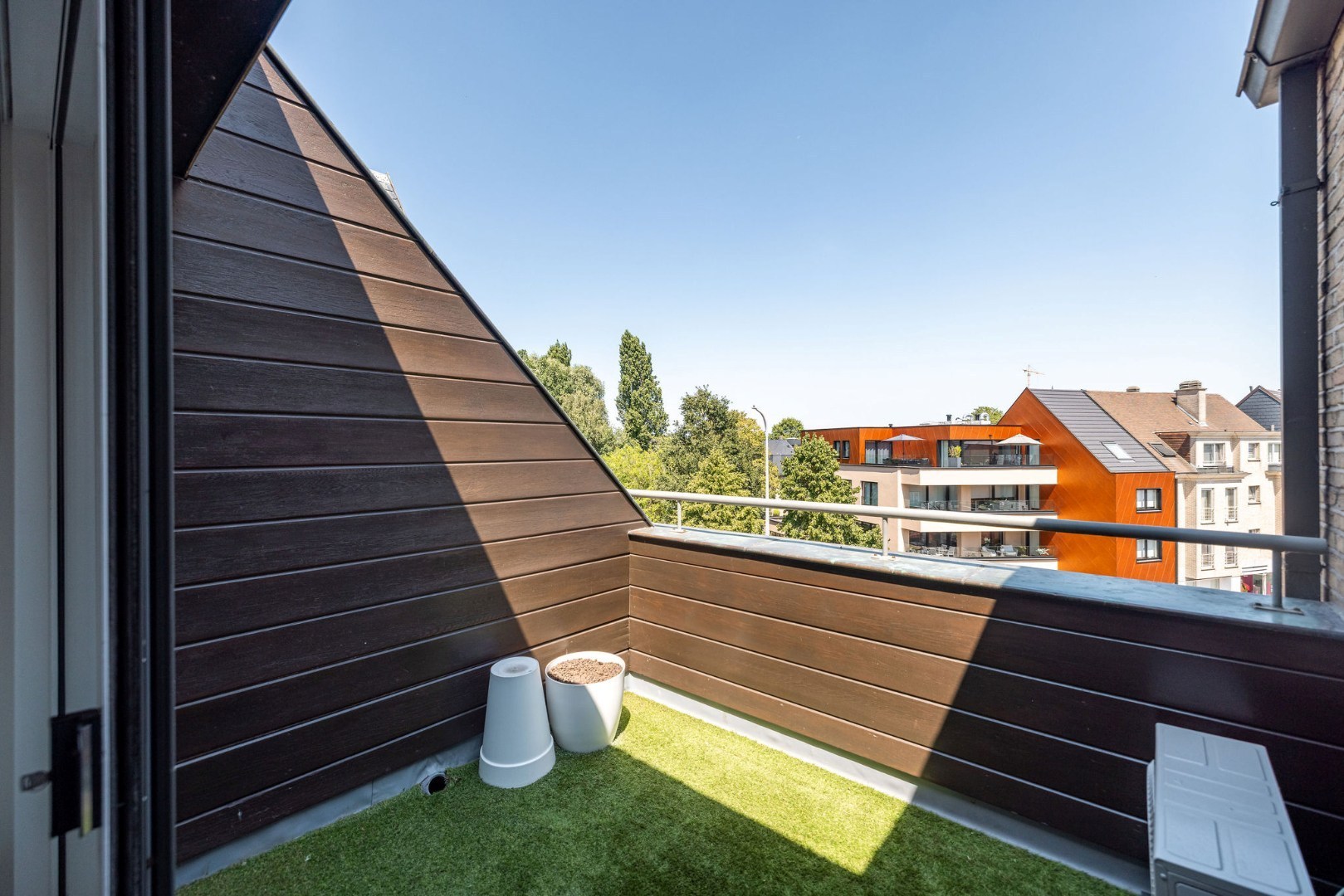 Ruim appartement met twee terrassen te Aalst 