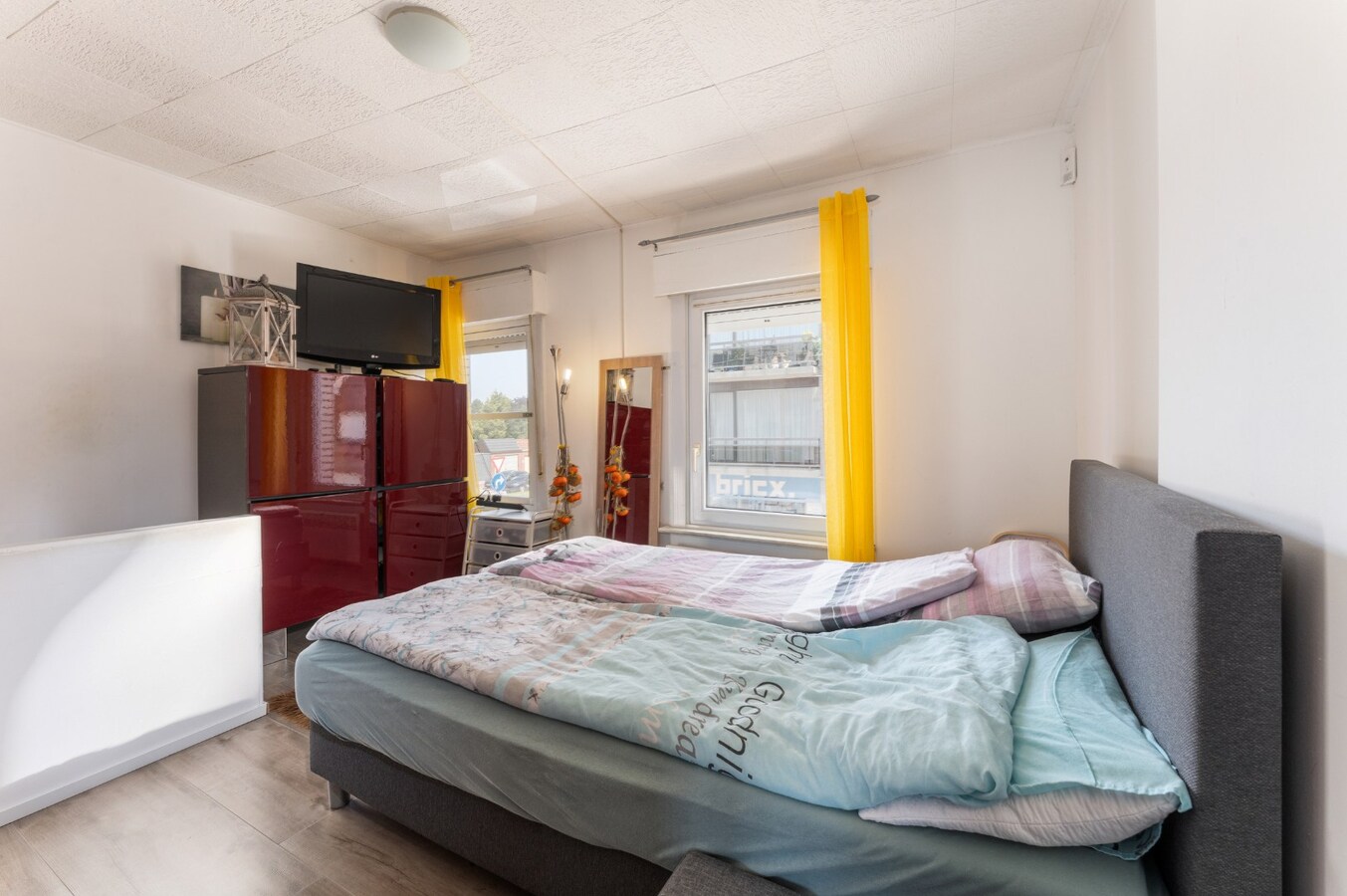 Centrale rijwoning met drie slaapkamers en terras in hartje Roeselare 