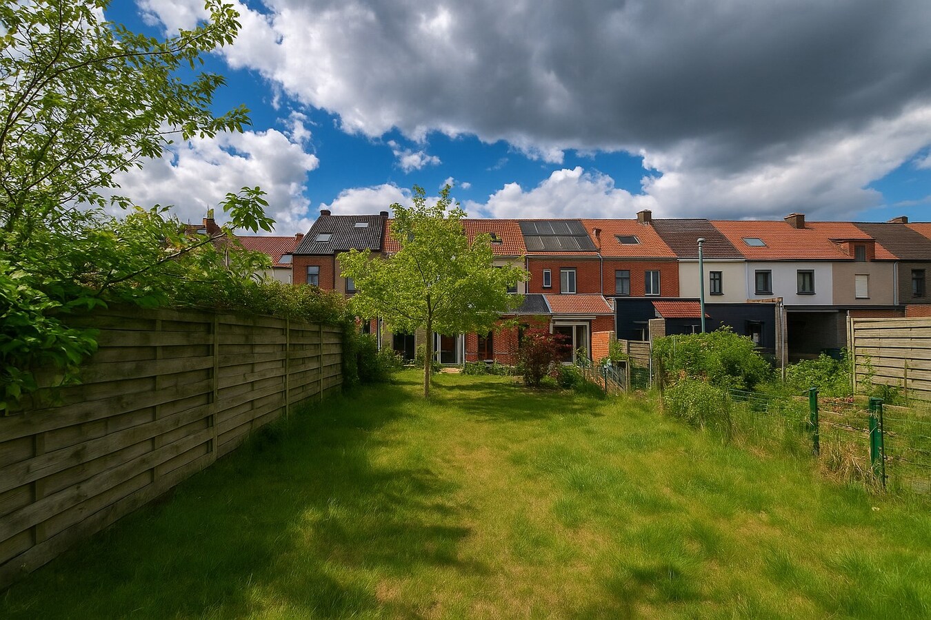 Te koop: charmante en energiezuinige woning met 4 slaapkamers én diepe tuin in het hart van Sint-Niklaas 