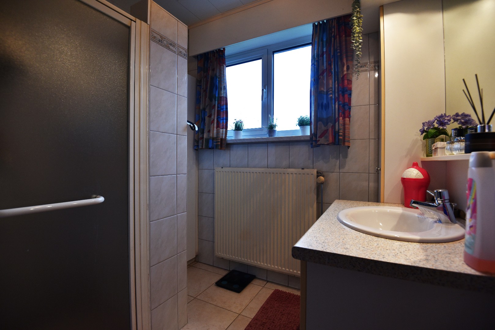 Woning met 3 slaapkamers, tuin  en dubbele garage te Kaprijke 