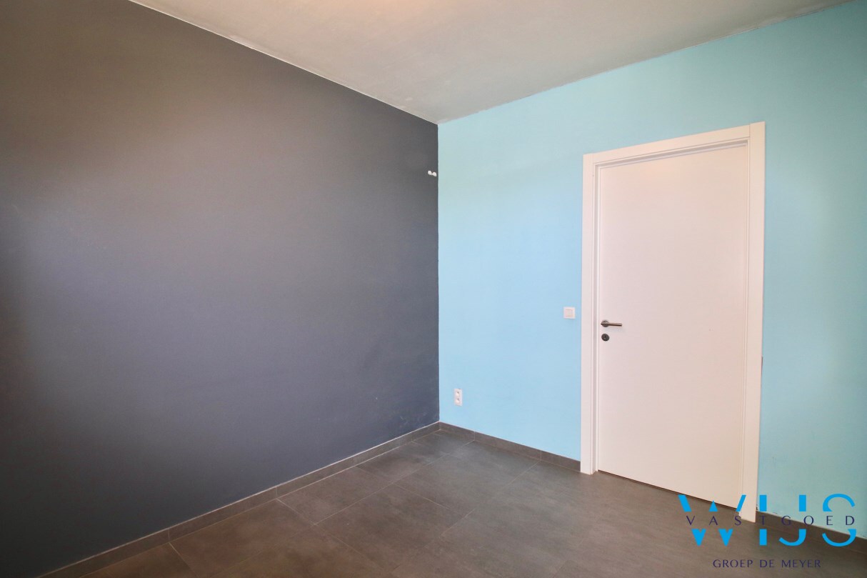 Energiezuinig GELIJKVLOERS app met garage te SLEIDINGE ! 