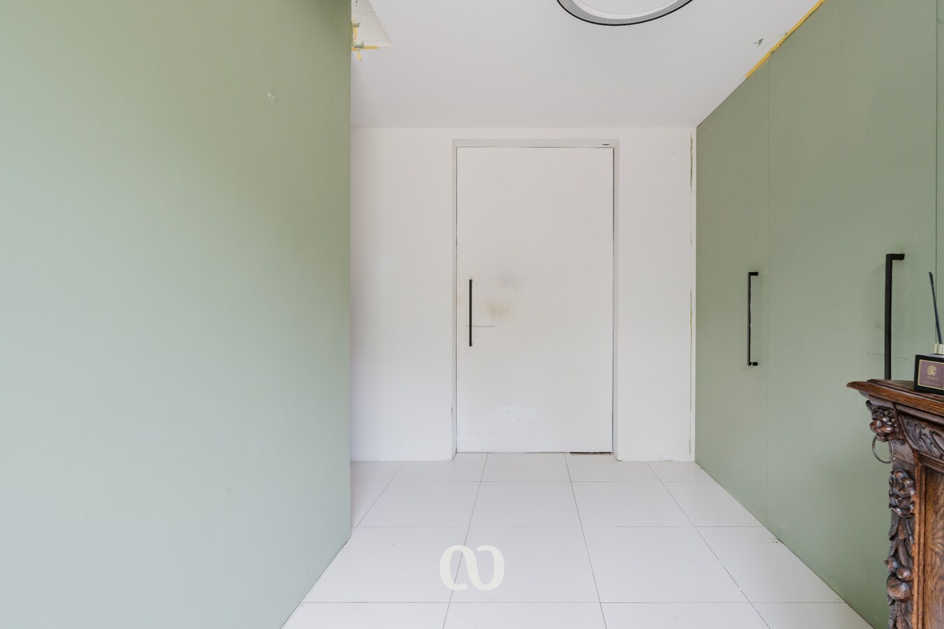 Ruime woning op 6.095 m² met uitstekende bereikbaarheid in Kruishoutem 