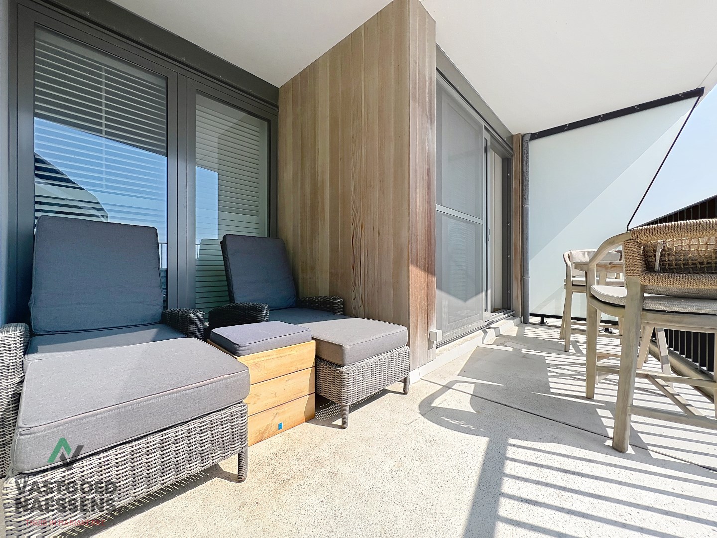 MAGNIFIQUE APPARTEMENT DE 2 CHAMBRES AVEC TERRASSES - BAUX EMPHYTÉOTIQUES 